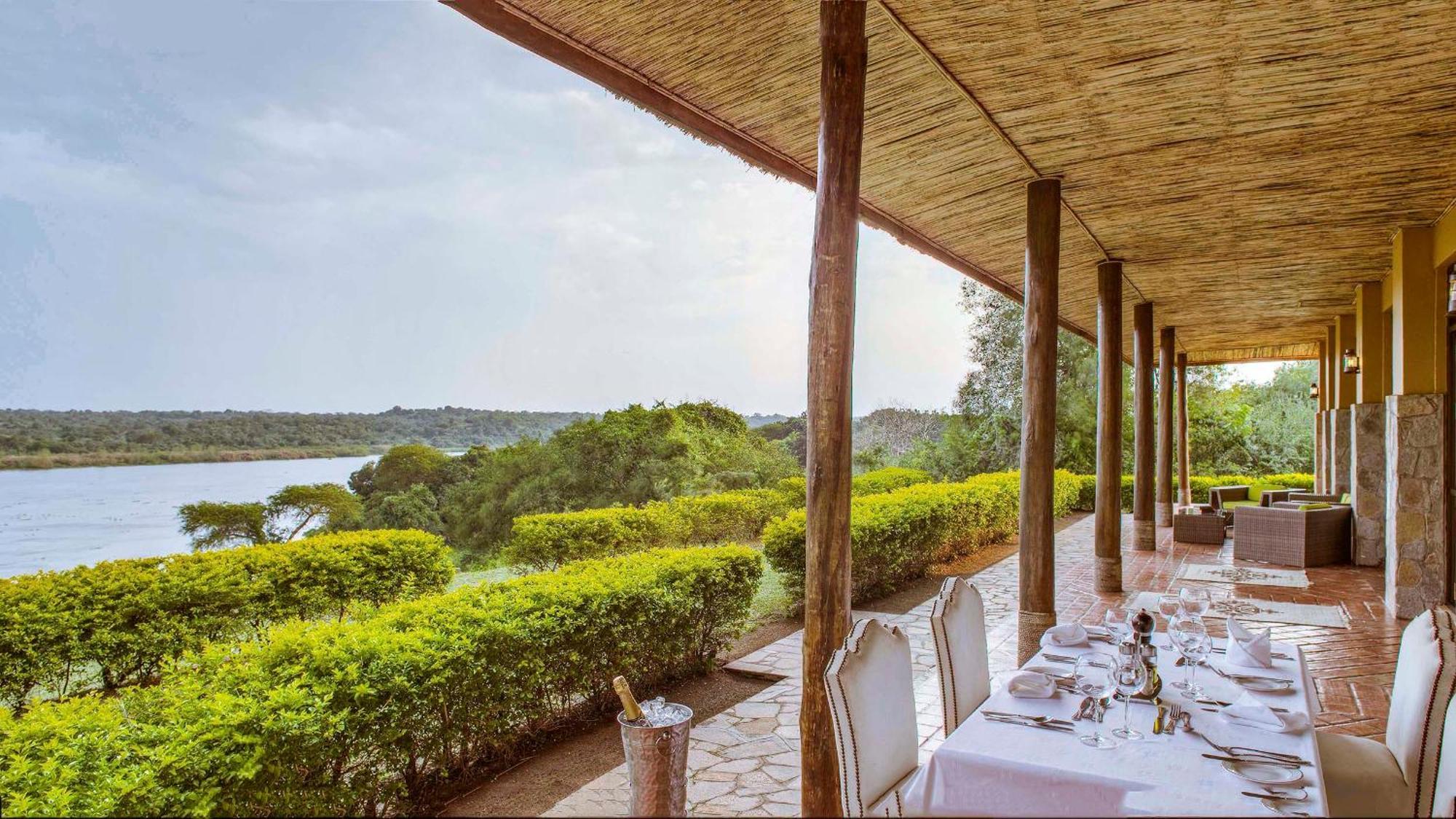 Paraa Safari Lodge Ngoại thất bức ảnh