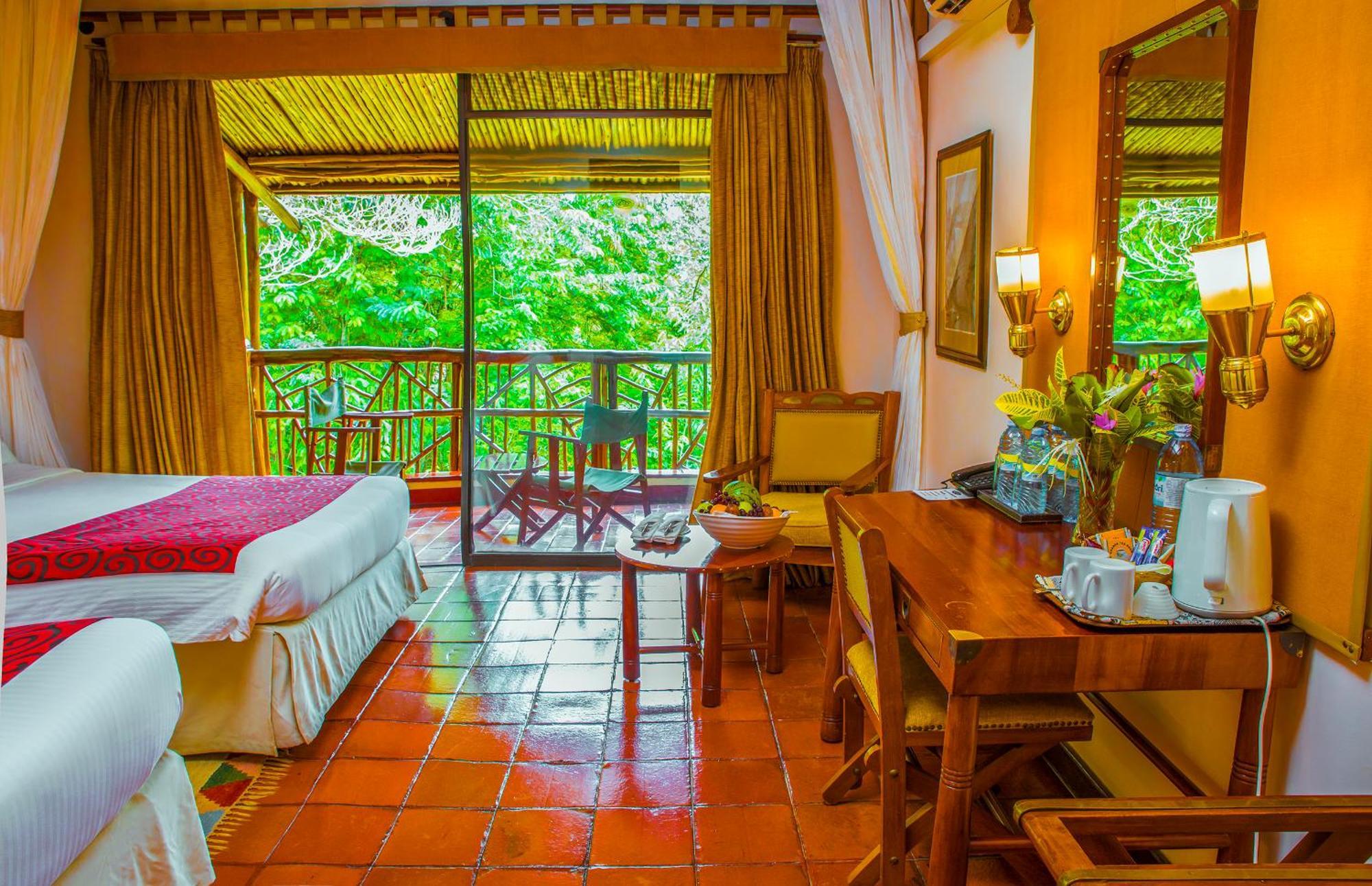 Paraa Safari Lodge Ngoại thất bức ảnh