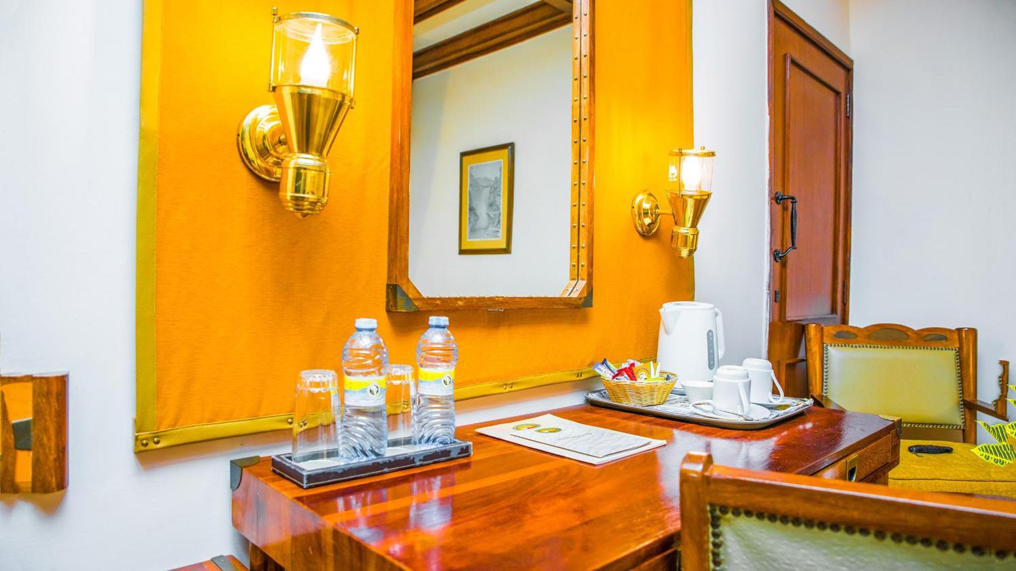 Paraa Safari Lodge Ngoại thất bức ảnh